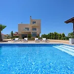 Aegean Blue فيلة *