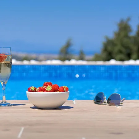 فيلة Aegean Blue Koskinou (Rhodes)